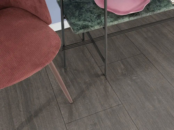 Ламинат Egger Pro Large AP CP EPL186 Дуб Шерман Антрацит 32 класс 8 мм