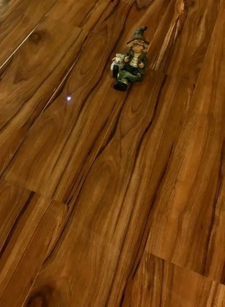 Ламинат Mostflooring High Glossy 11910 33 класс 12 мм